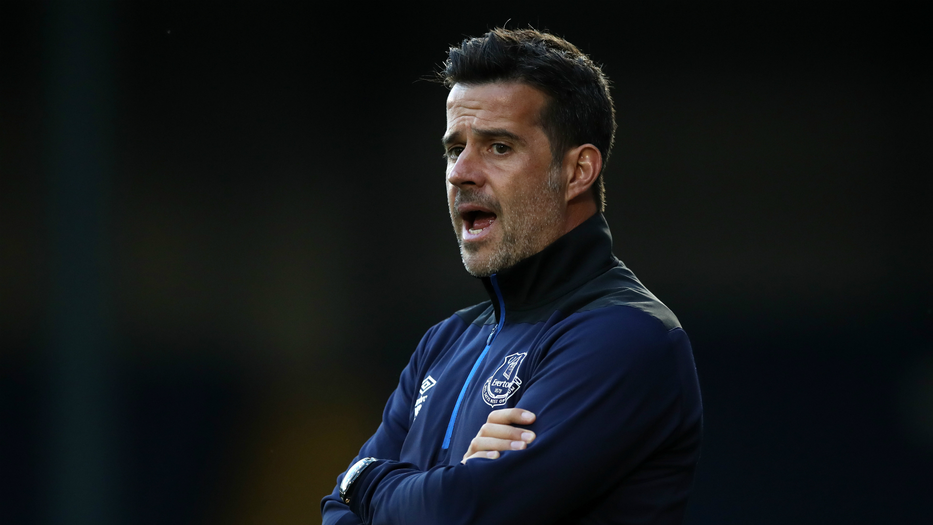 表现强势的 表现强势的