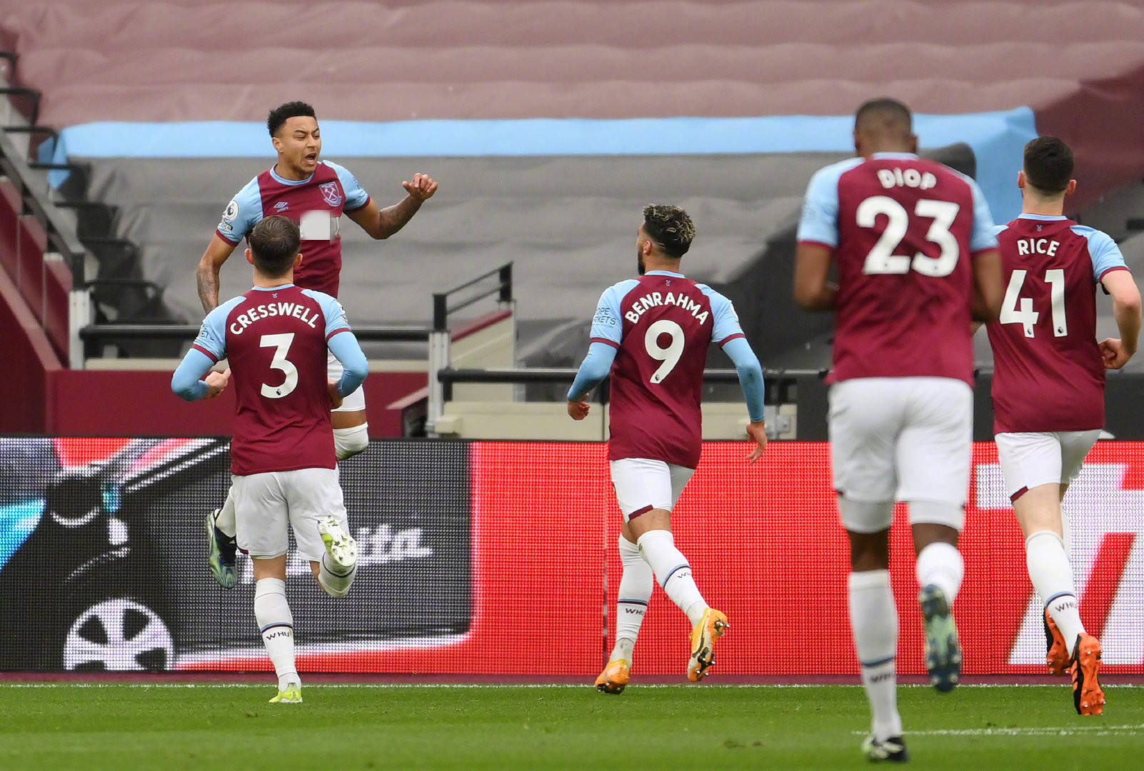 强敌对阵时 强敌对阵时